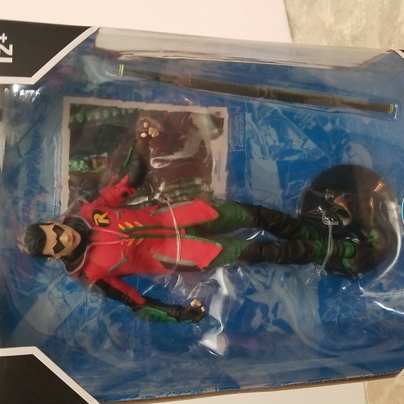 Robin DC Multiverse - Picture 2 of 8